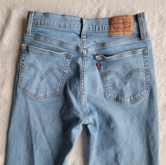 Levi's Distressed Wedgie Straight Fit 90's Casual Denim Jeasns - Picture 4 of 8